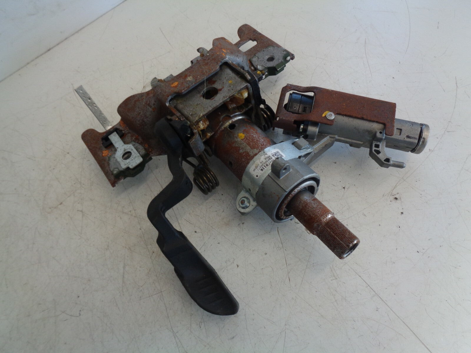VAUXHALL CORSA D 2010 UPPER STEERING COLUMN + IGNITION SWITCH 84419116