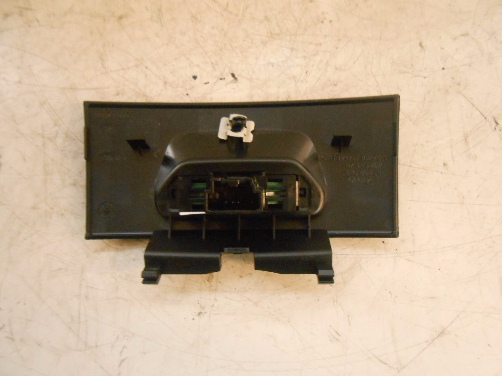 NISSAN JUKE F15 2016 CENTER CONSOLE AIR BAG SAFETY WARNING LIGHT & BLACK TRIM