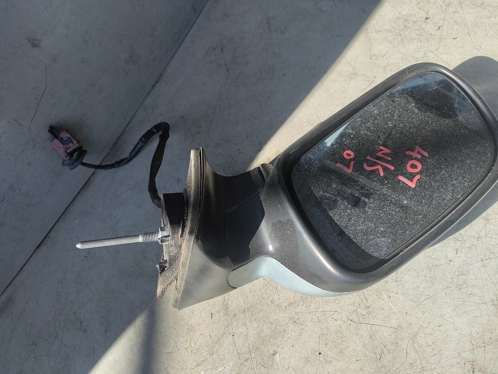 2007 PEUGEOT 407 NS PASSENGER SIDE WING MIRROR DAMAGED