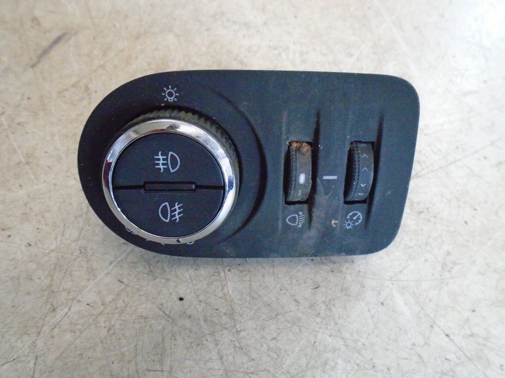 VAUXHALL CORSA D 2013 HEADLIGHT SWITCH WITH FOG LIGHTS 13310335
