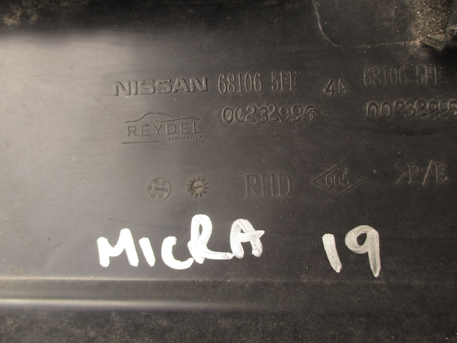 2019 NISSAN MICRA K14 MK5 DRIVER SIDE LOWER DASHBOARD SWITCHES & TRIM 681065FF
