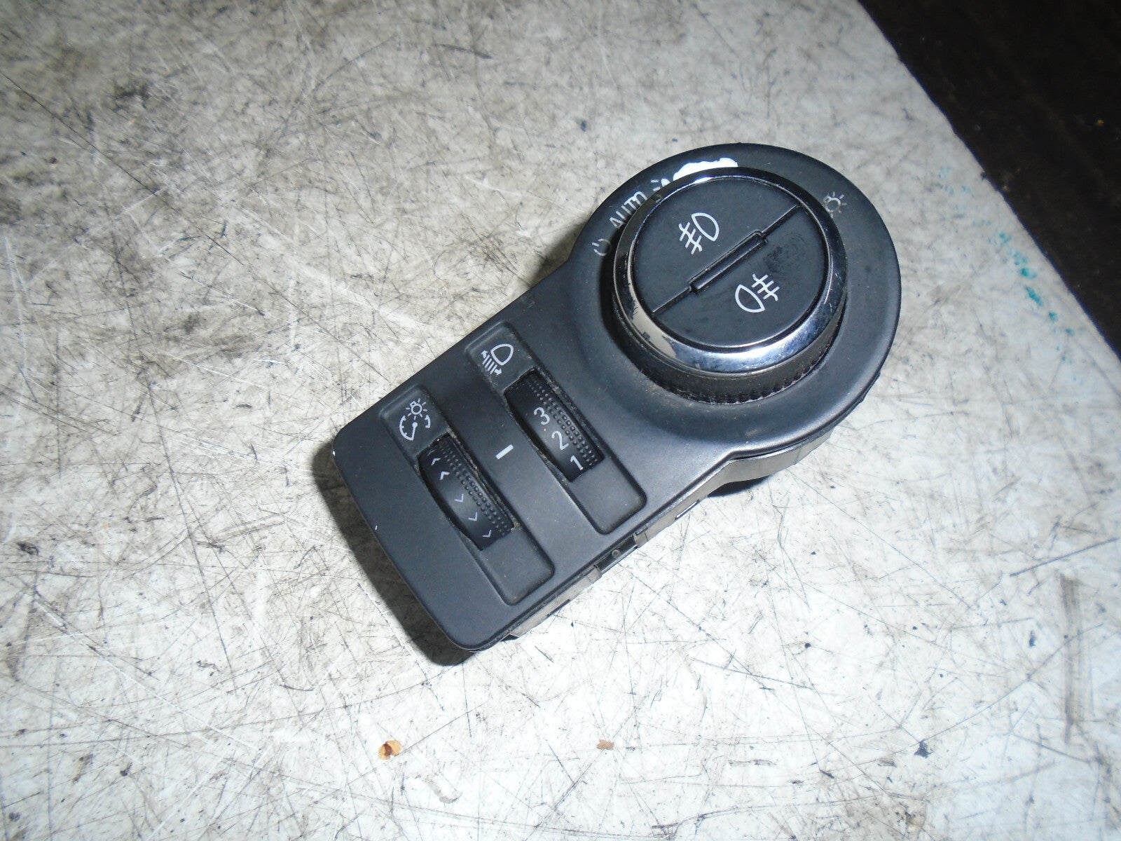 VAUXHALL INSIGNIA MK1 2012 HEADLIGHT CONTROL SWITCH 13268694