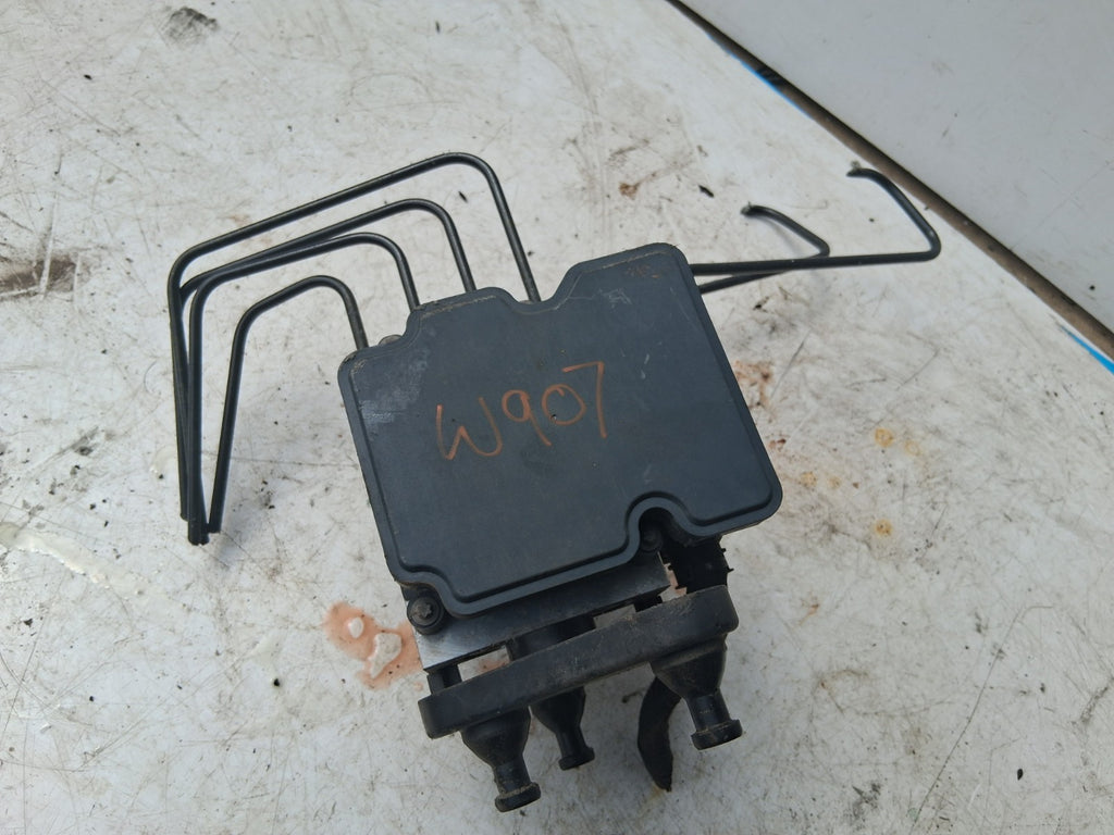 MERCEDES SPRINTER W907 2018 2.1 DIESEL ABS PUMP AND MODULATOR A9079003703