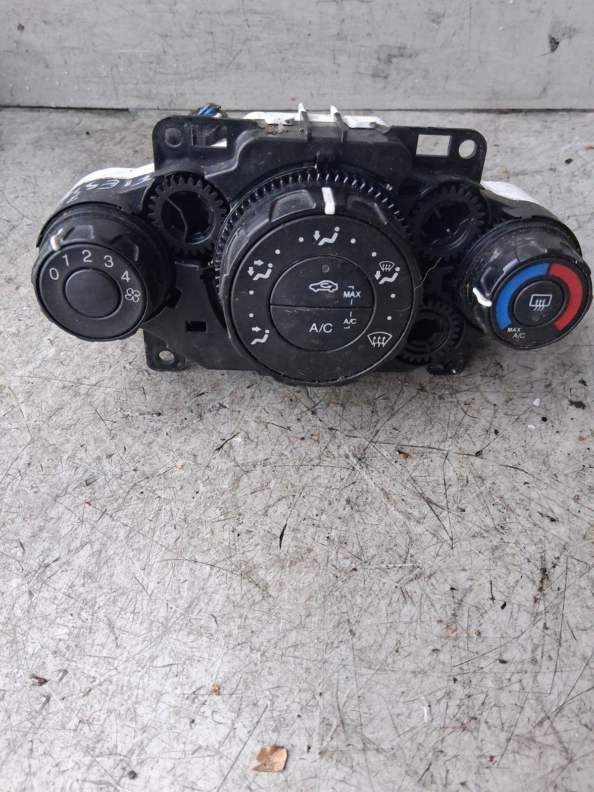 2017 FORD FIESTA HEATER CLIMATE CONTROL SWITCH PANEL 8A6118549
