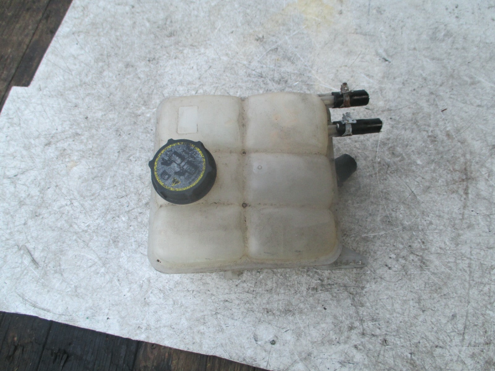 FORD FOCUS 2006 MK2 HEADER TANK RADIATOR EXPANTION BOTTLE BM5H8K218