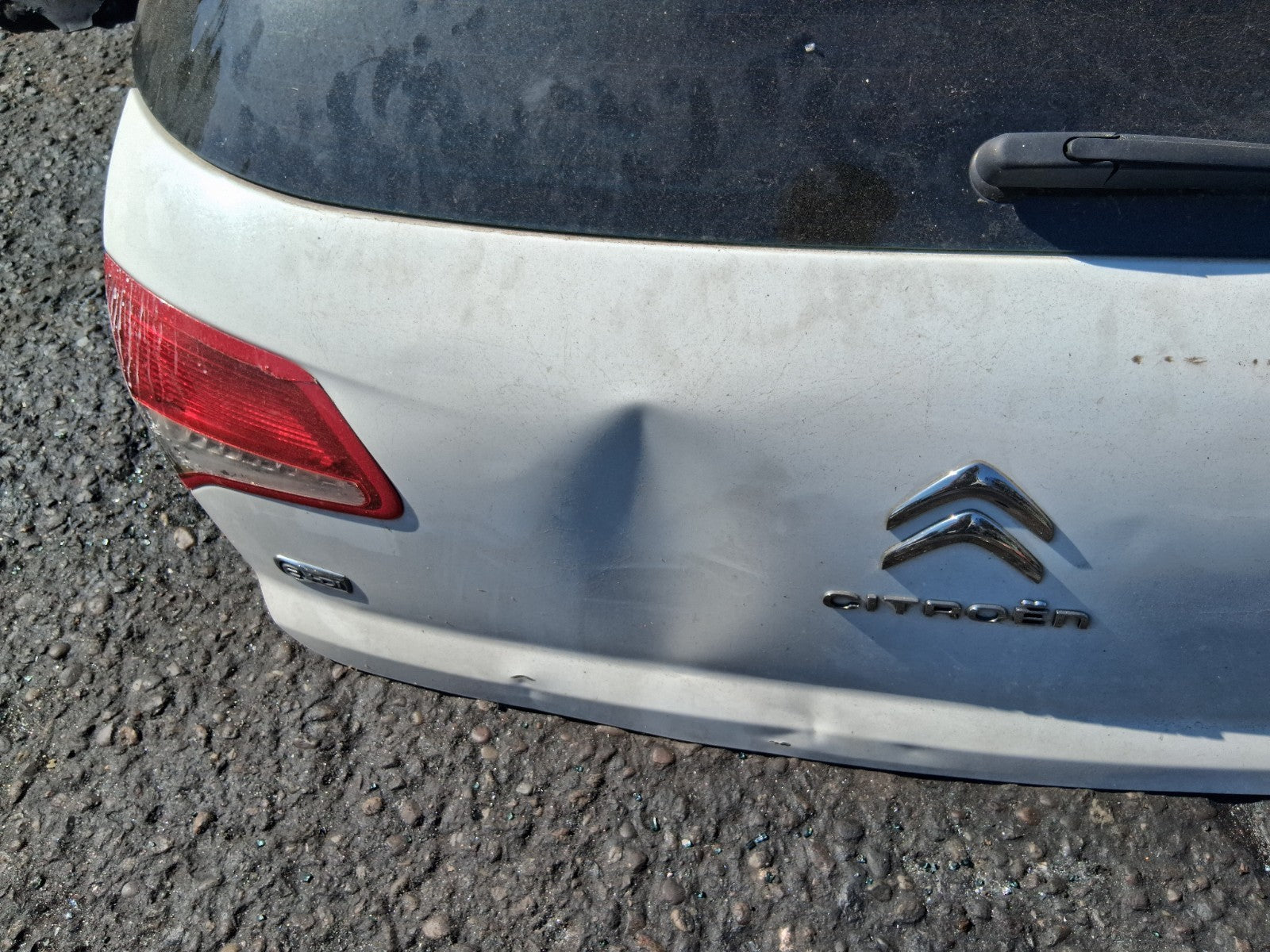 2013 CITROEN C4 MK2 COMPLETE REAR TAILGATE BOOTLID WHITE