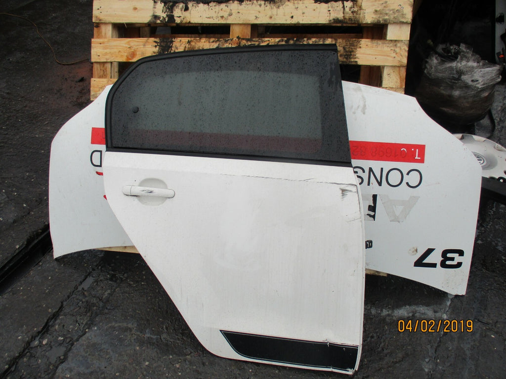 SEAT MII 1S (MK1) OSR DRIVER SIDE REAR DOOR CANDY WHITE LB9A