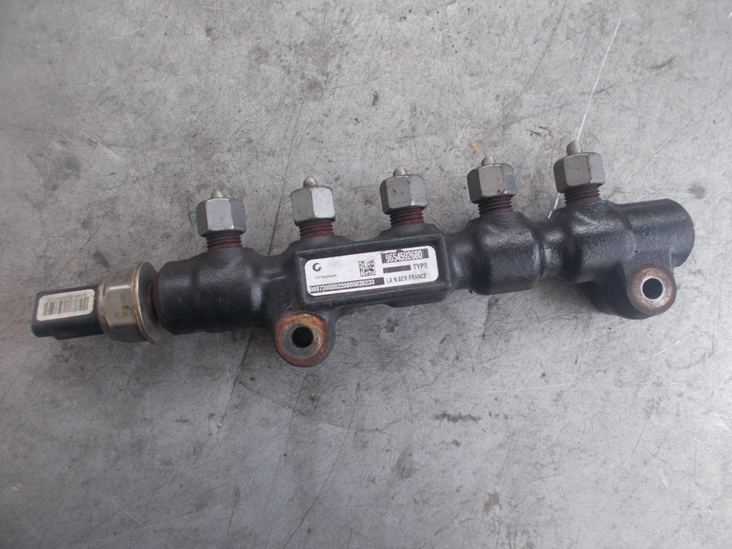 PEUGEOT 206 2003 1.4 HDI FUEL INJECTOR RAIL 9654592680