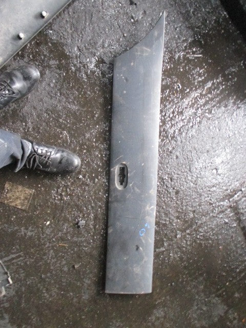 2021 MERCEDES BENZ SPRINTER W907 OSR DRIVER SIDE REAR MOULDING TRIM A9106907200