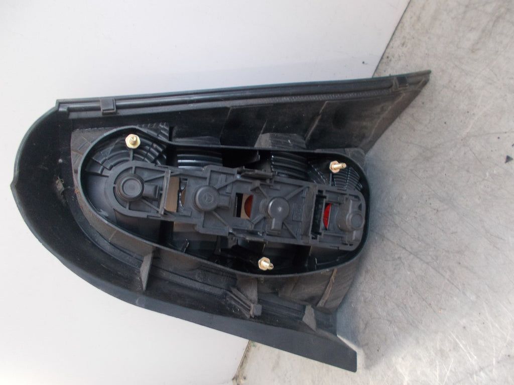 2002 MERCEDES A-CLASS A140 NS/ PASSENGER SIDE REAR LIGHT