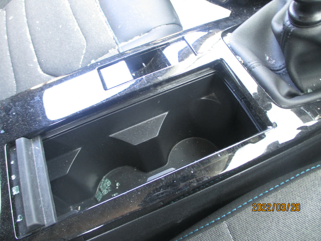 CITROEN C4 MK3 2021 MANUAL CENTRE CONSOLE CUP HOLDER HAND BRAKE SWITCH SURROUND