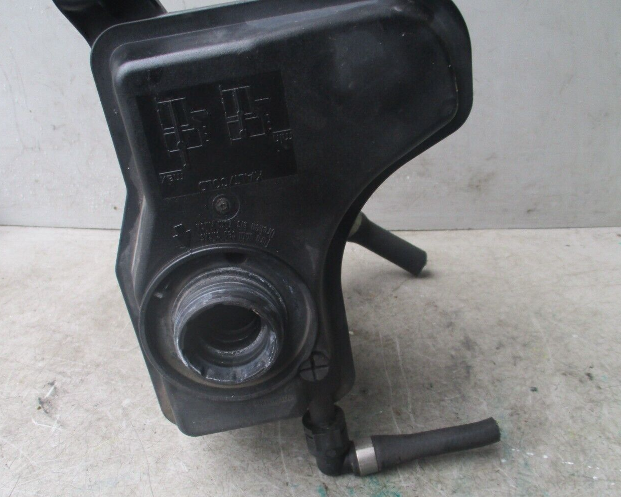 2008 BMW SERIES 1 COOLANT HEADER TANK 13 ZB 7 810 592