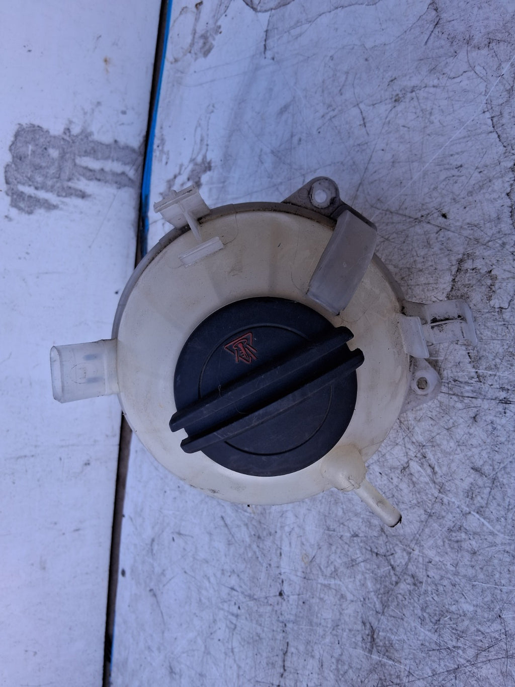 2016 AUDI Q3 COOLANT WATER EXPANSION OVERFLOW TANK