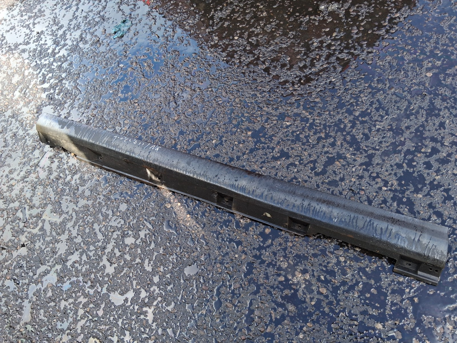 FORD FOCUS MK3 2011 NS PASSENGER SIDE SKIRT VALANCE PLASTIC