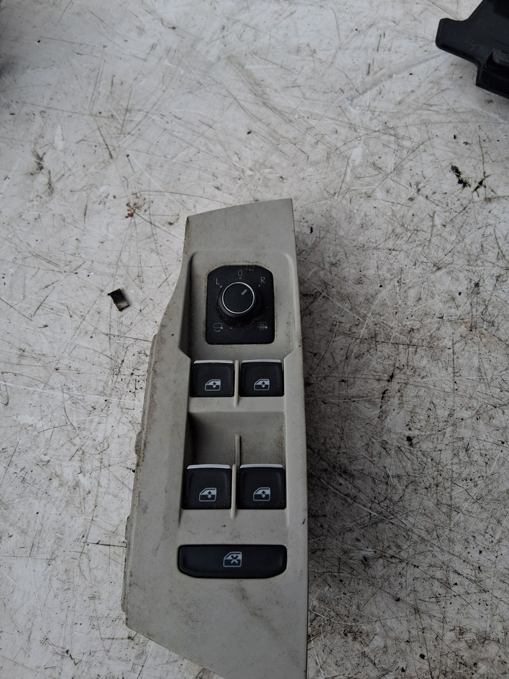 2019 VOLKSWAGEN GOLF OSF DRIVER SIDE FRONT WINDOW CONTROL SWITCH 5G0959857GWZ
