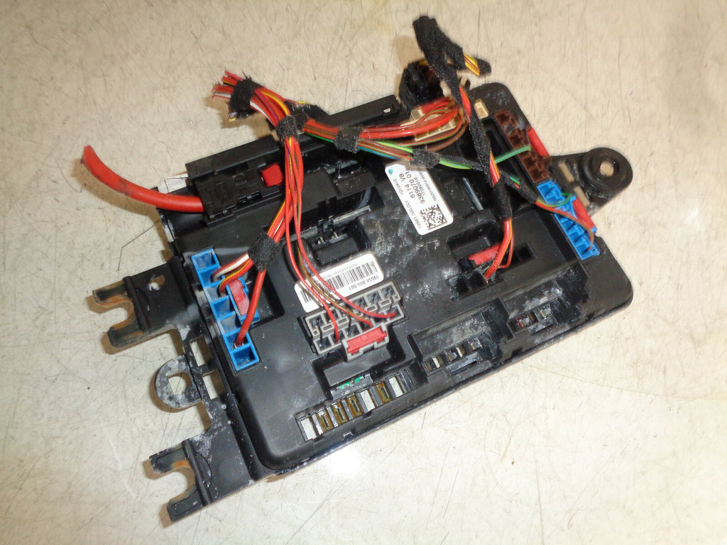 BMW 1 SERIES F20 2019 2.0 PETROL FUSE BOX RELAY 938907001