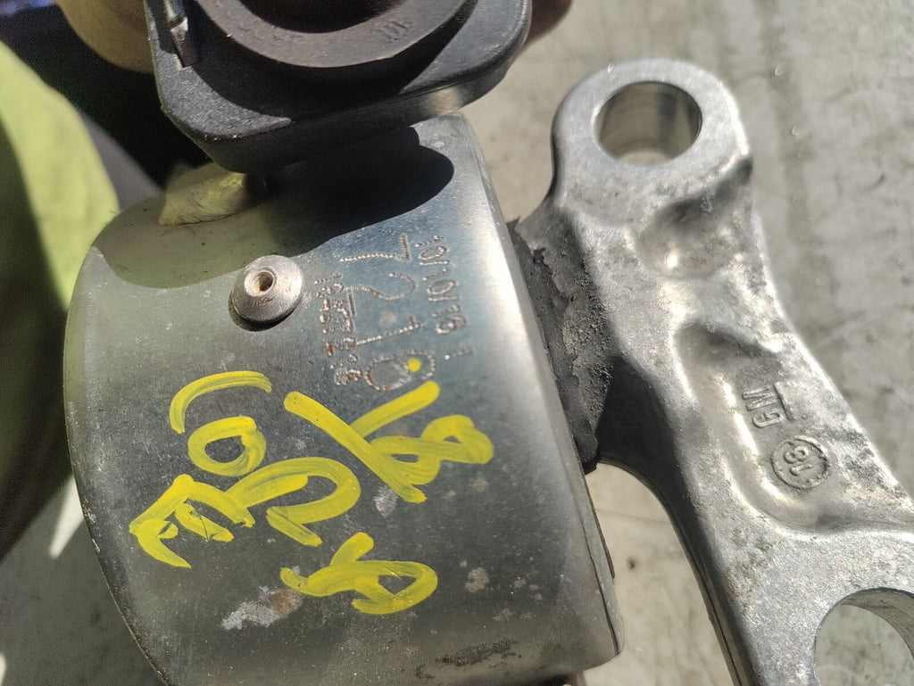 VAUXHALL CORSA E 2018 OS DRIVER SIDE FRONT ENGINE MOUNT 13427216