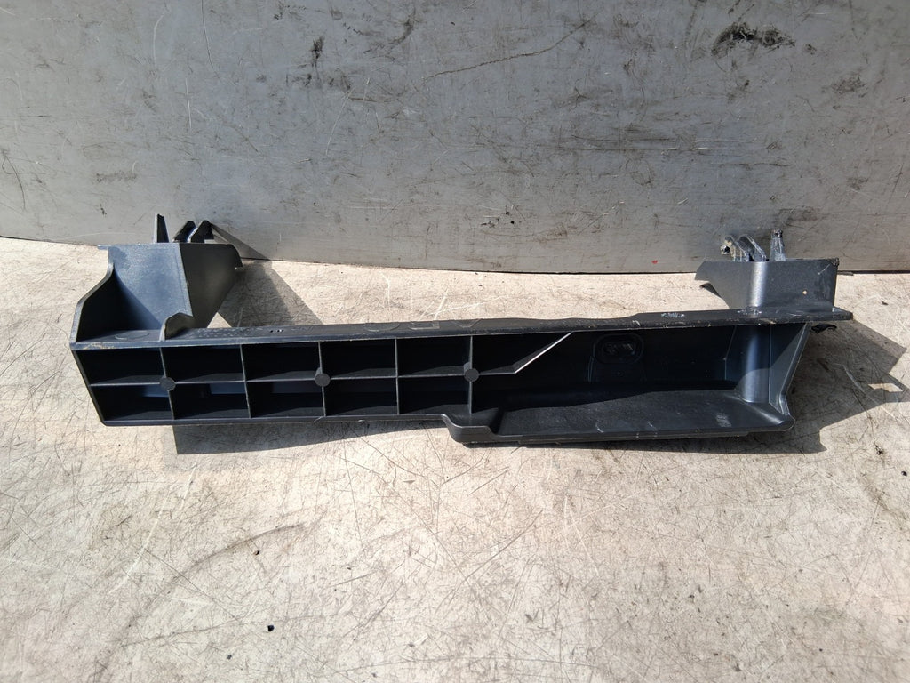 2019 PEUGEOT 5008 MK2 NSR REAR PASSENGER SIDE DOOR CARD BRACKET 9814467380