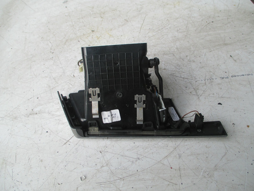 MERCEDES E CLASS W212 2010 OS DRIVER SIDE FRONT AIR VENT A2128300254