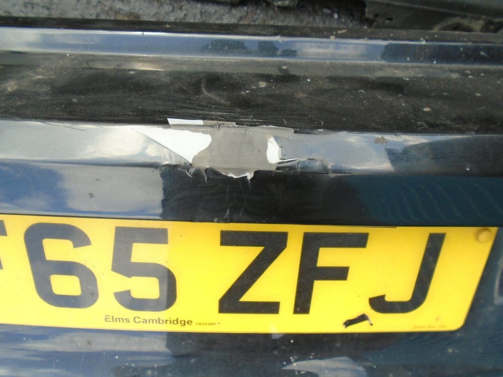 BMW 1 SERES F20 2015 LCI FACELIFT REAR BUMPER BLACK DAMAGED