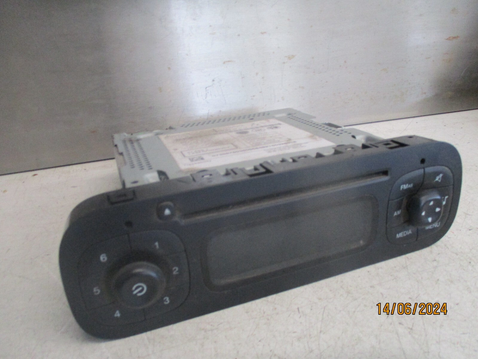 FIAT PANDA MK3 2018 RADIO CD PLAYER STEREO HEAD UNIT 07356760360
