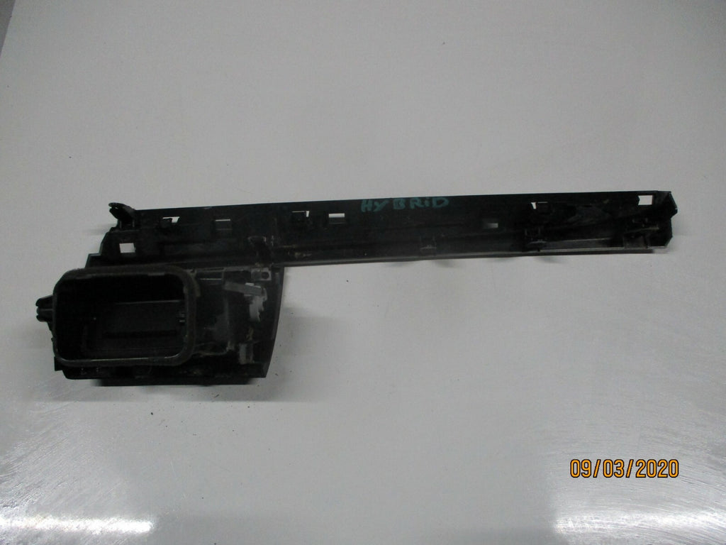 LEXUS CT 200h 2015 NS PASSENGER SIDE AIR VENT TRIM PANEL 55660-76020 55661-76040