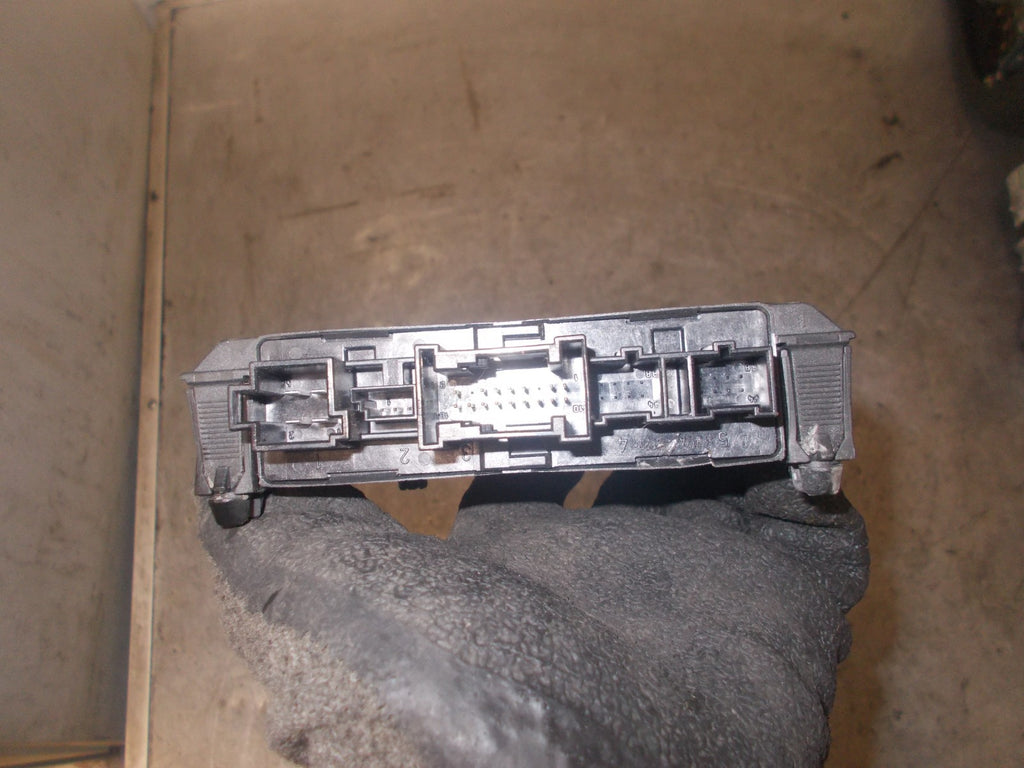 MERCEDES C CLASS W202 OSF DRIVER SIDE FRONT DOOR CONTROL MODULE 2108203426
