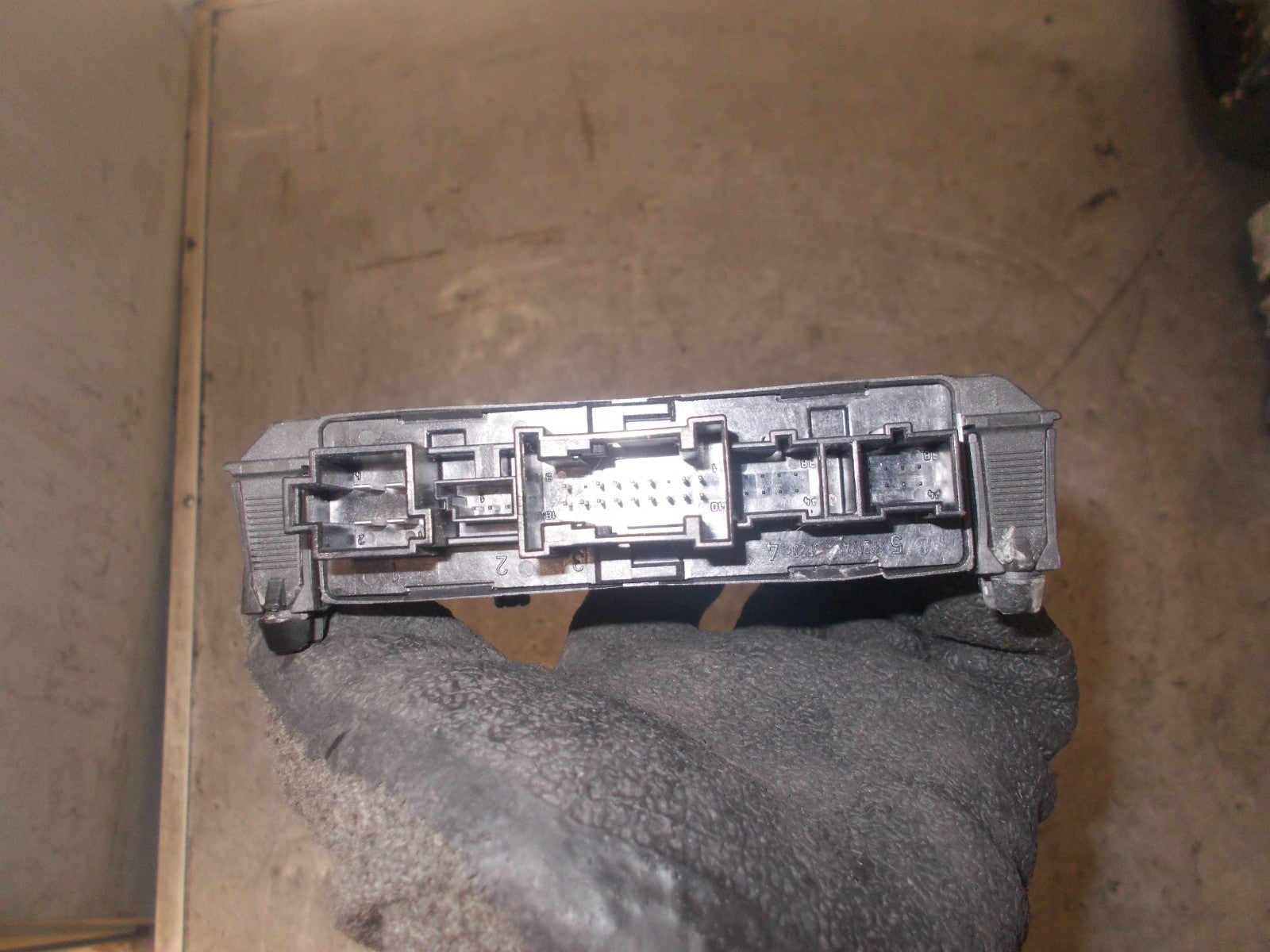 MERCEDES C CLASS W202 OSF DRIVER SIDE FRONT DOOR CONTROL MODULE 2108203426