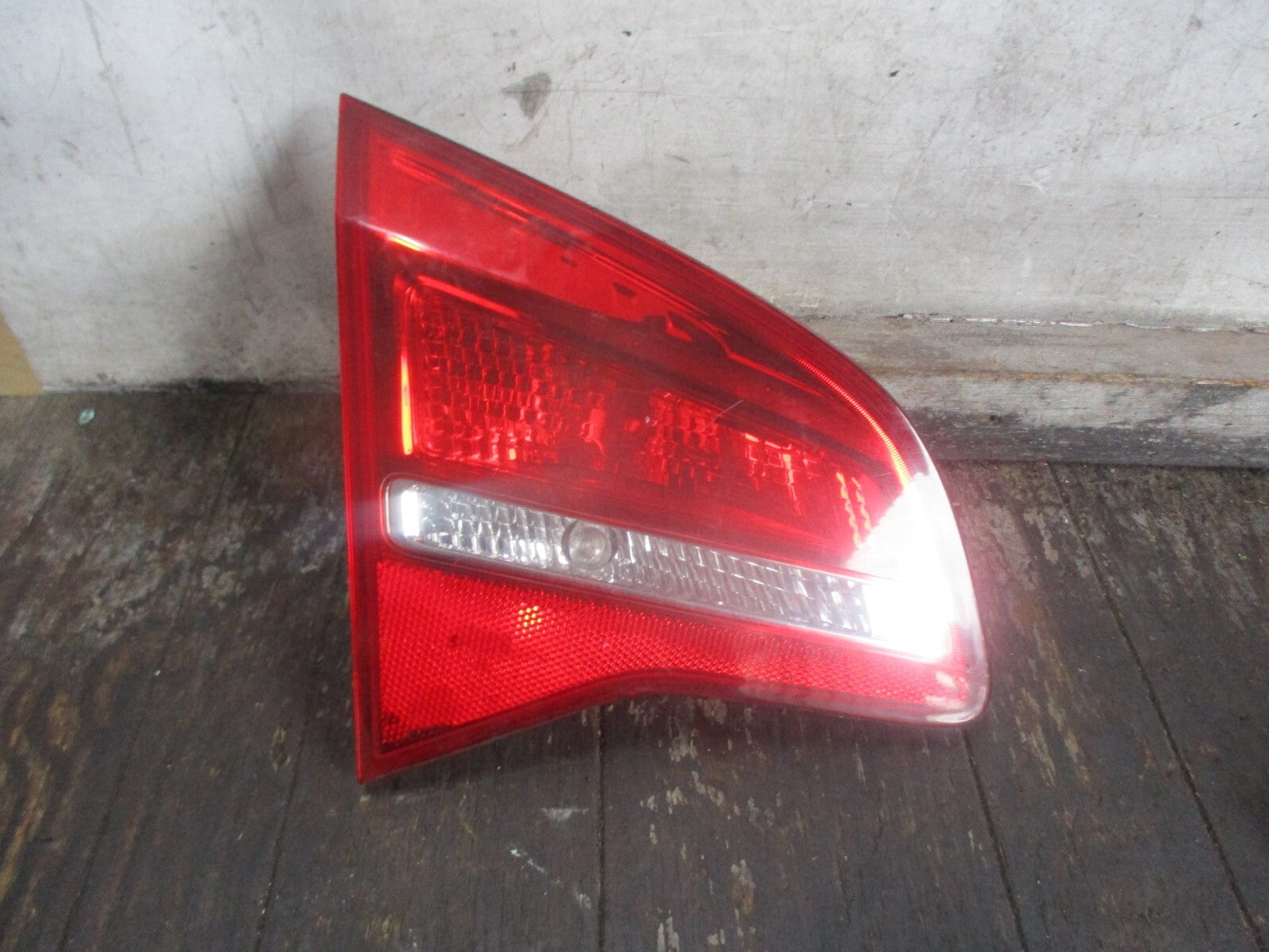 VAUXHALL MERIVA B 2011 NSR PASSENGER SIDE REAR INNER TAIL LIGHT