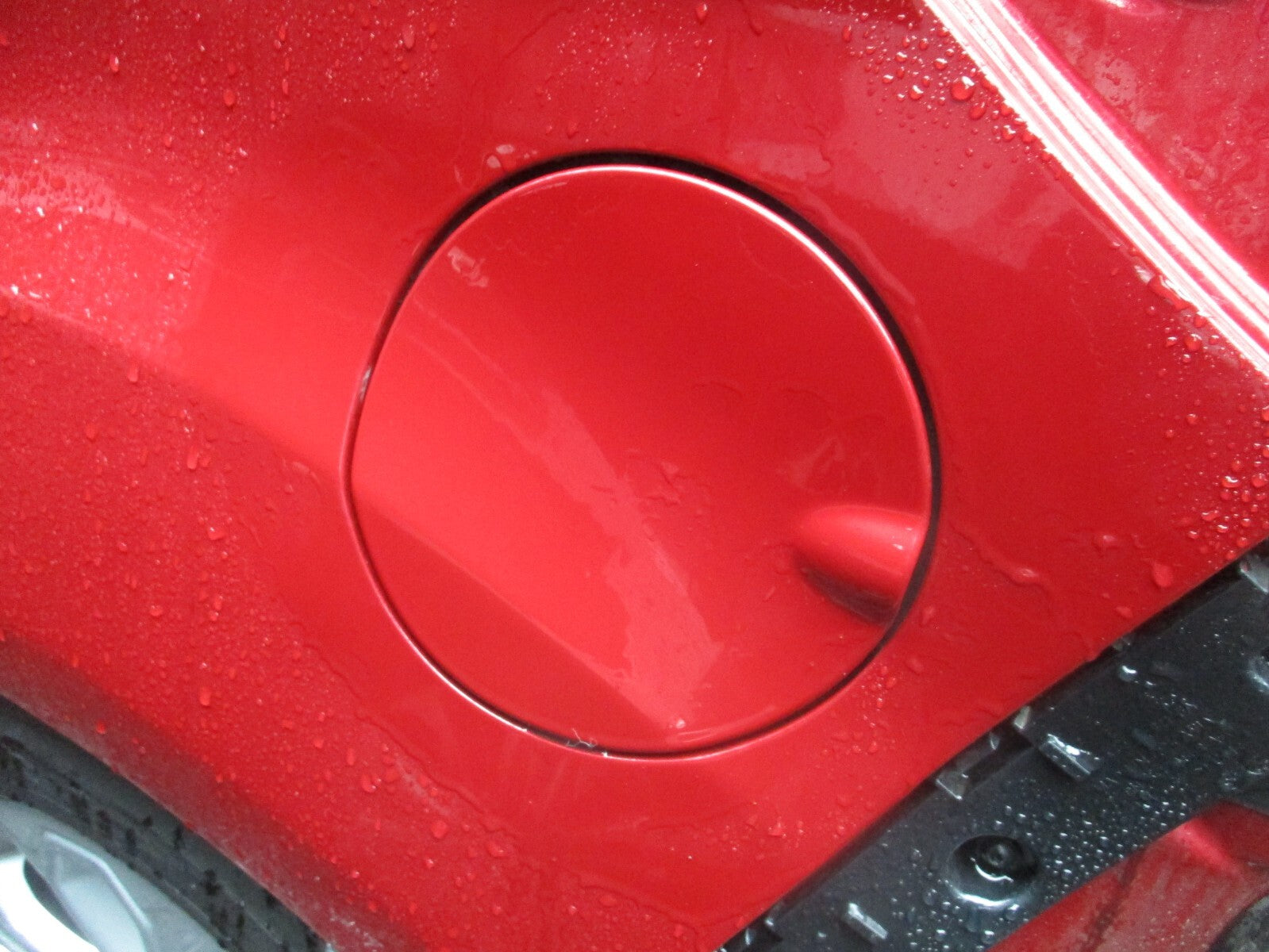 2021 FORD ECOSPORT SUV FUEL FILLER FLAP RED