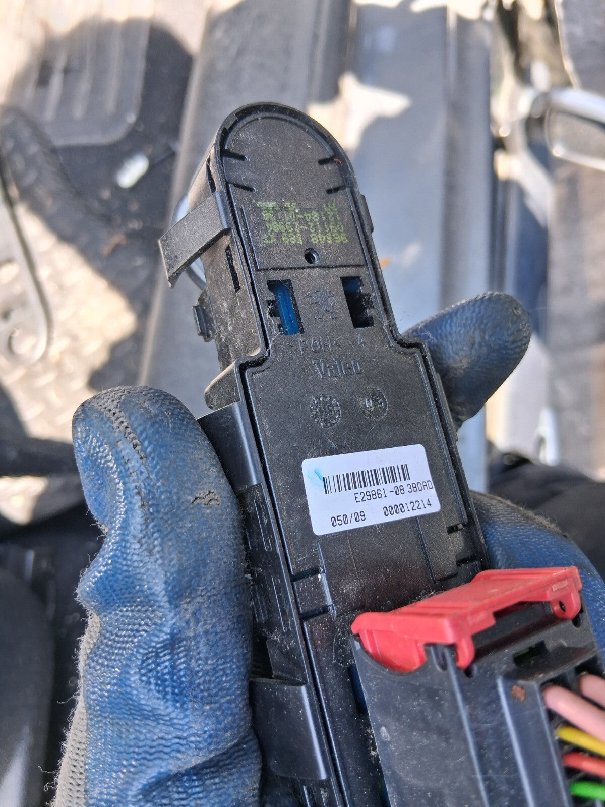 2009 PEUGEOT 207 OSF DRIVER SIDE FRONT RIGHT WINDOW CONTROL SWITCH