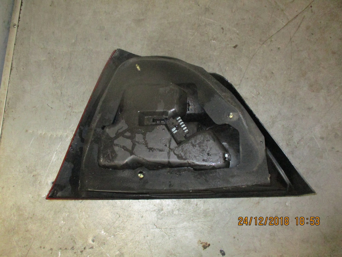 ROVER 25 OSR DRIVER SIDE REAR LIGHT TAIL LIGHT