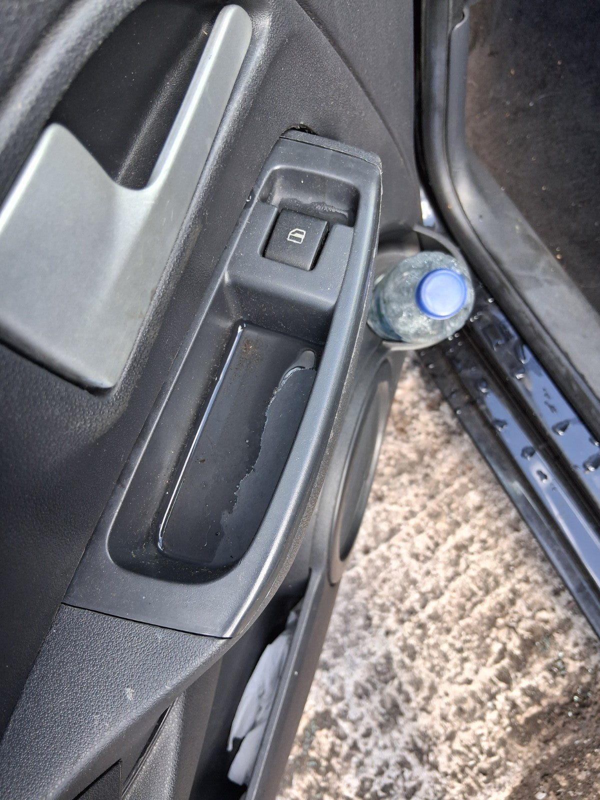 2011 VW VOLKSWAGEN FOX 3 DOOR NS PASSENGER SIDE FRONT LEFT WINDOW CONTROL SWITCH