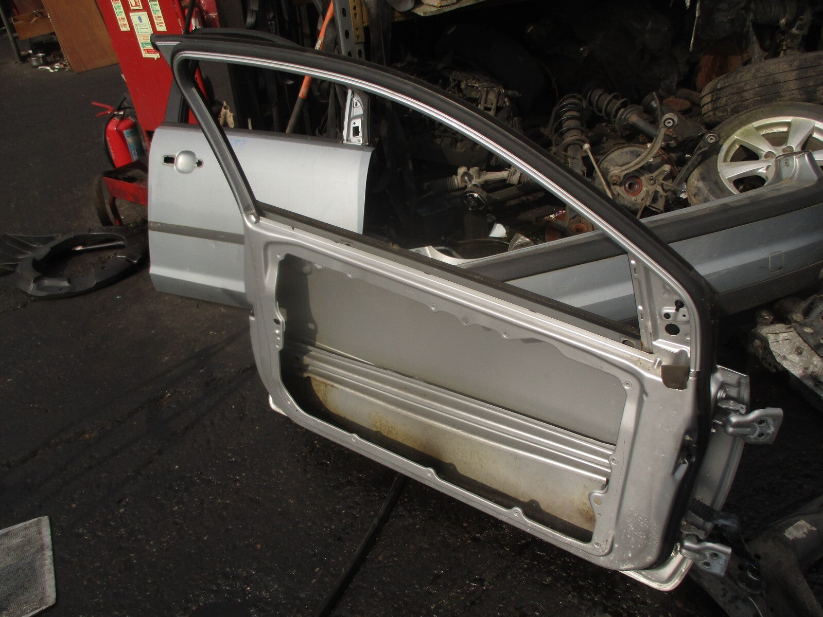 2007 FORD FIESTA MK6 3 DOOR NSF PASSENGER FRONT LEFT DOOR BARE SILVER