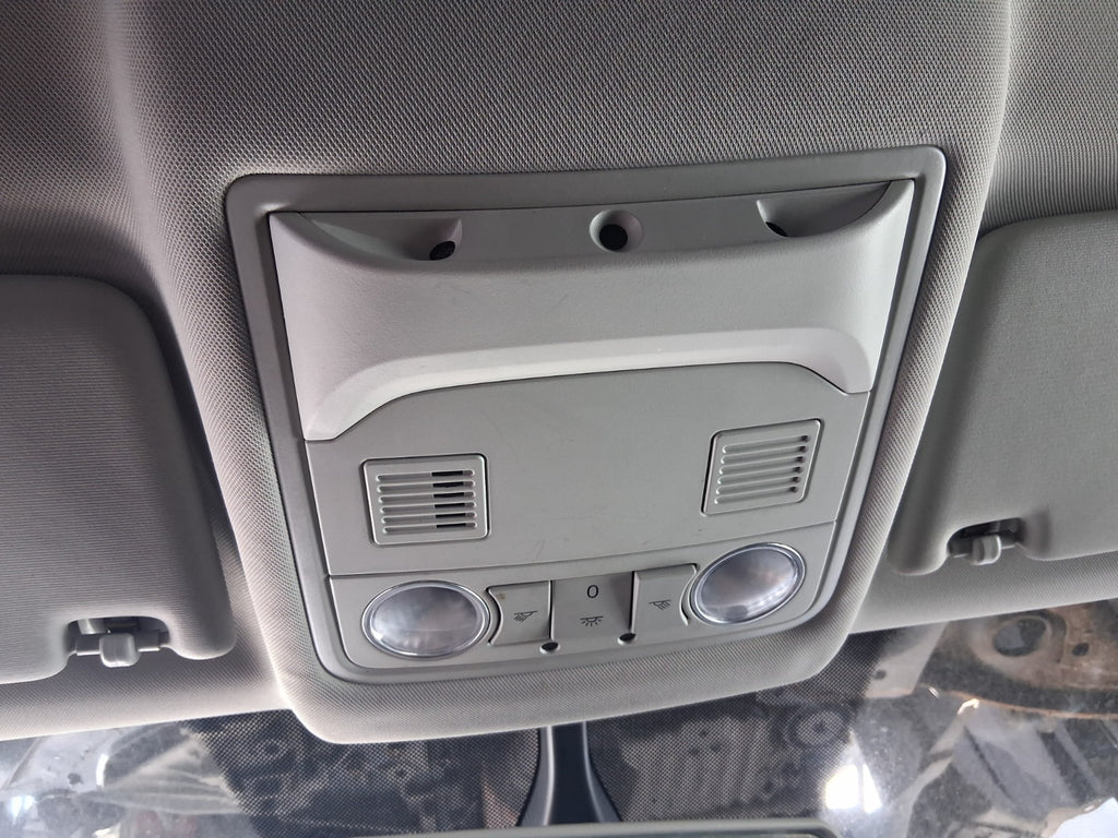 2015 SEAT LEON FR MK3 FRONT INTERIOR ROOF READING LIGHT