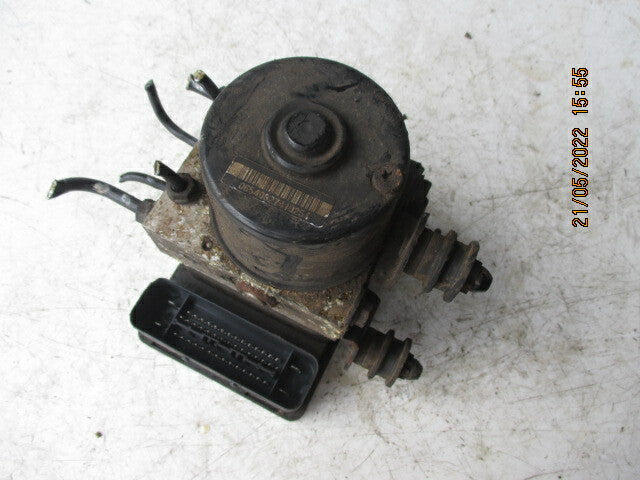 AUDI A3 8P 1.9 TDI ABS PUMP AND CONTROL MODULE 1K0907379K VW GOLF MK5