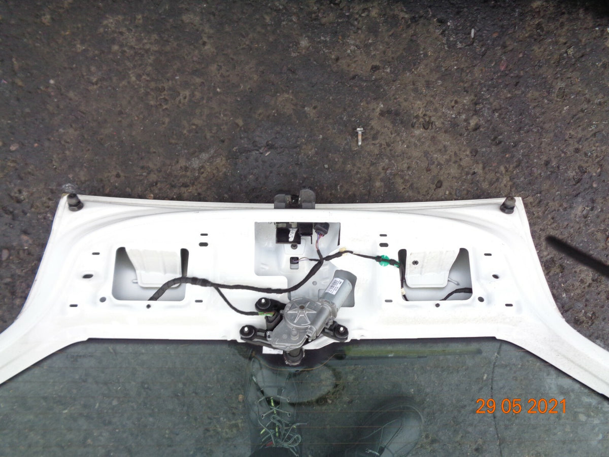 SKODA CITIGO 2016 COMPLETE TAILGATE BOOT LID WHITE LB9A BOOT REAR PANEL WIPER