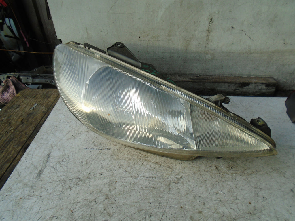 PEUGEOT 206 2002 OSF DRIVER SIDE FRONT HEADLIGHT HEADLAMP 9632689480