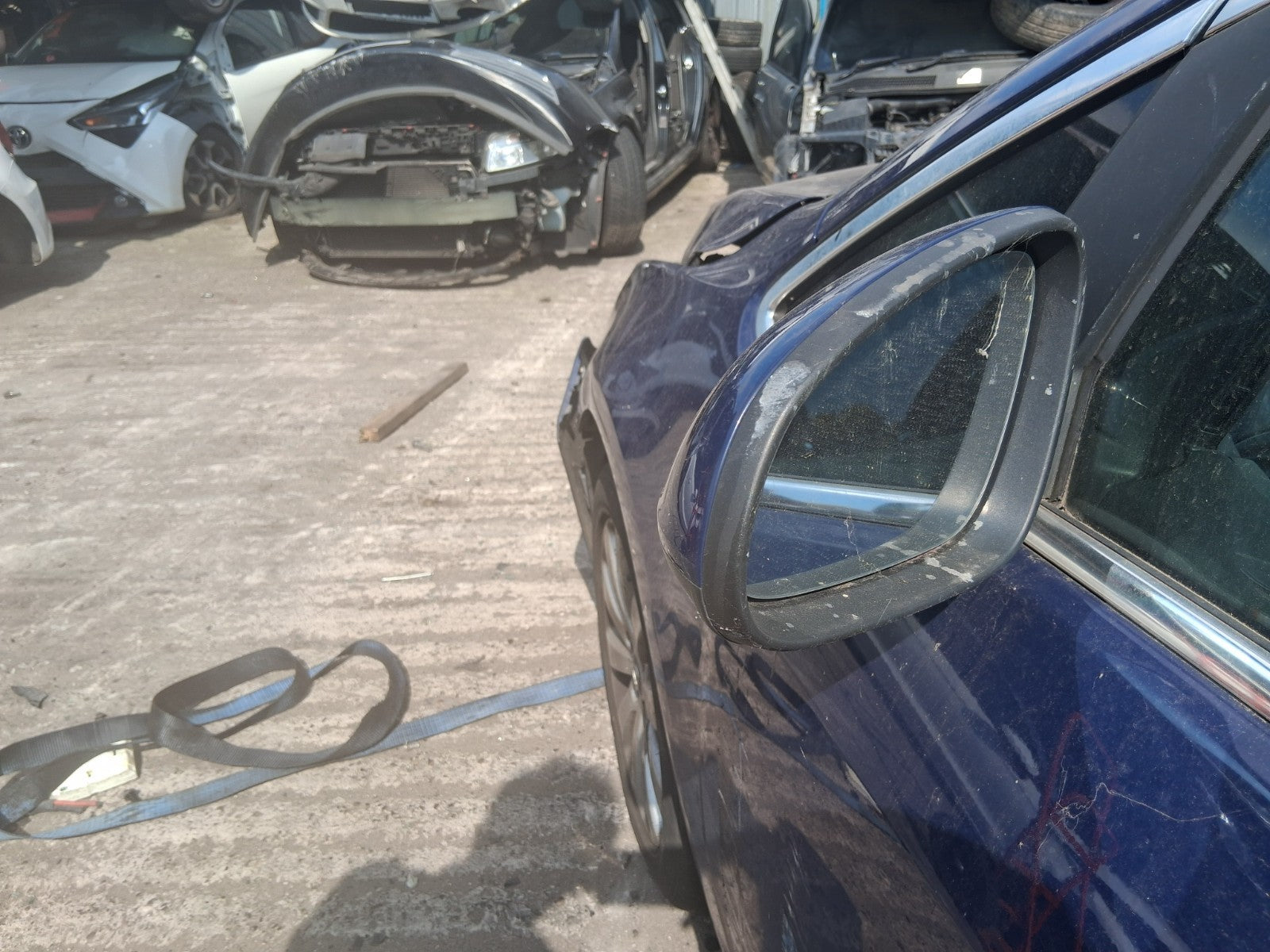 2013 VAUXHALL ASTRA J ESTATE NSF PASSENGER SIDE FRONT LEFT ELECTRIC WING MIRROR