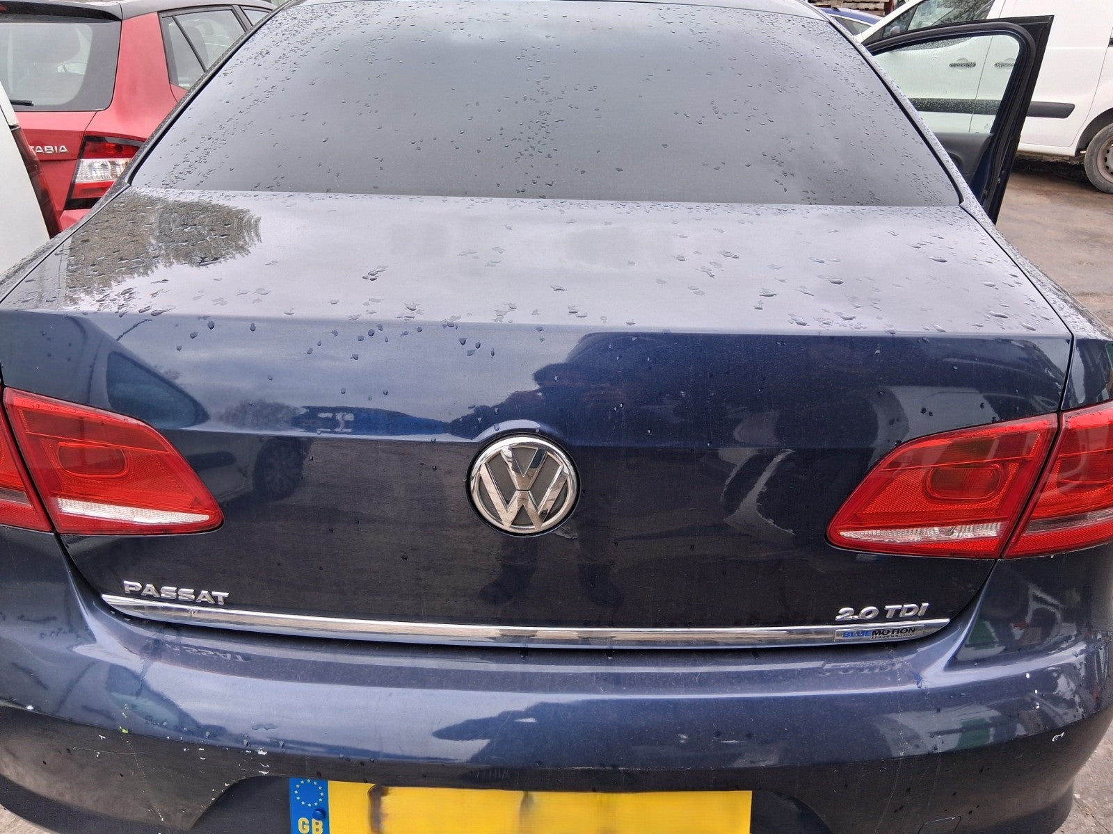 2014 VW VOLKSWAGEN PASSAT B7 SALOON BARE TAILGATE BOOTLID BLUE