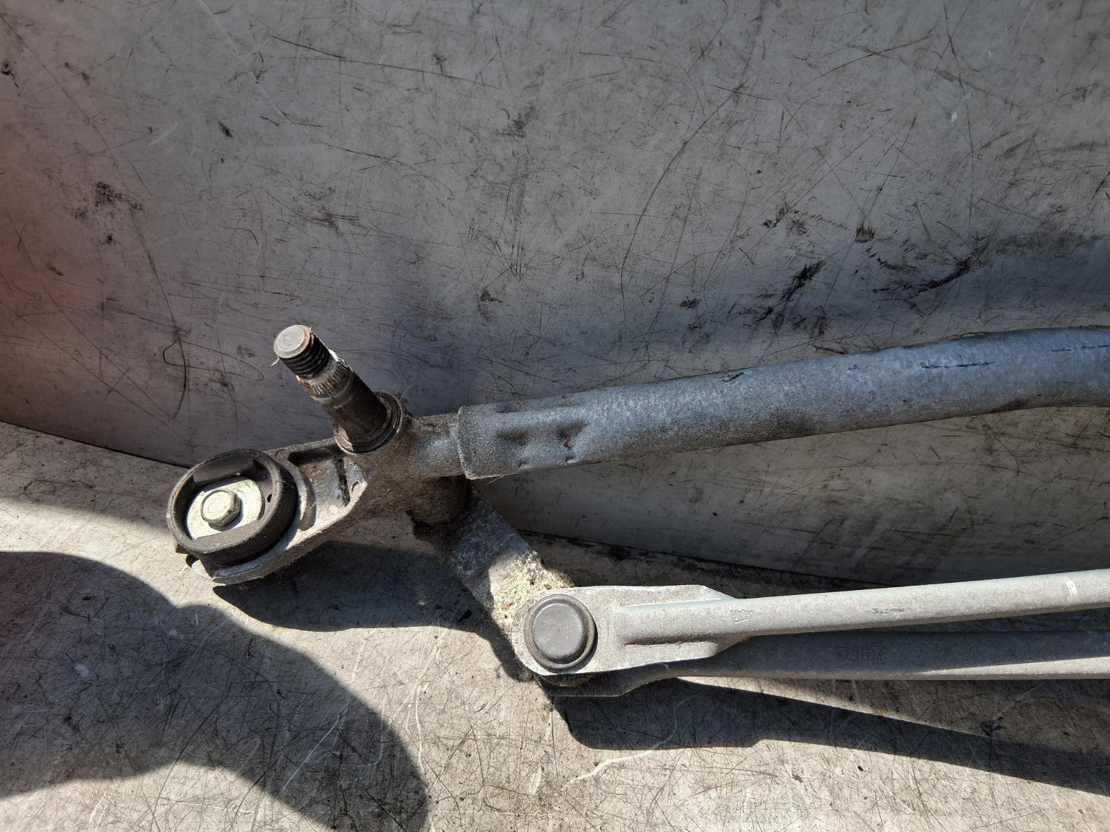2011 CITROEN DS3 FRONT WINDSCREEN WIPER MOTOR & LINKAGE 9683622580