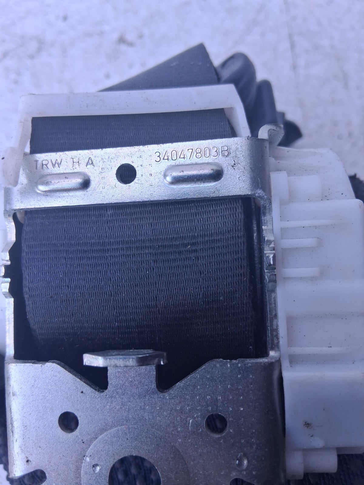 2019 CITROEN C4 CACTUS OSR REAR RIGHT DRIVER SIDE SEATBELT 98009738XX