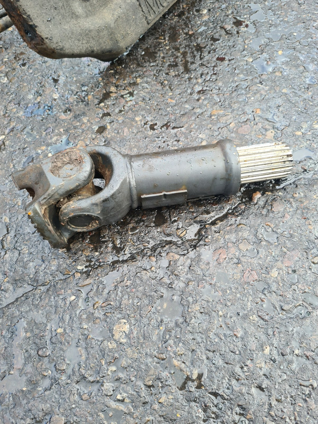 MERCEDES ATEGO 2007 815 DAY PROP SHAFT UJ UNIVERSL JOINT 3814111205