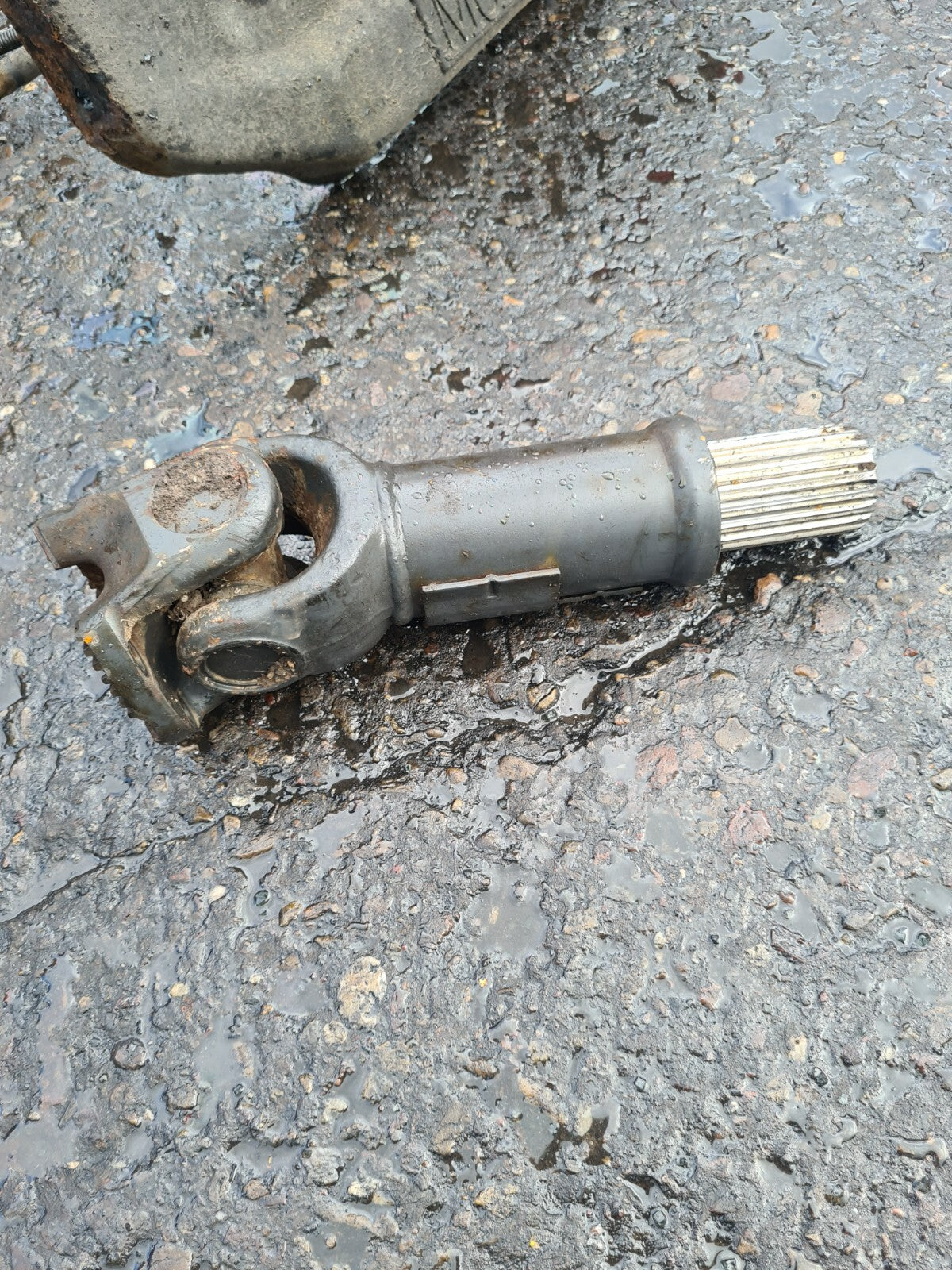 MERCEDES ATEGO 2007 815 DAY PROP SHAFT UJ UNIVERSL JOINT 3814111205