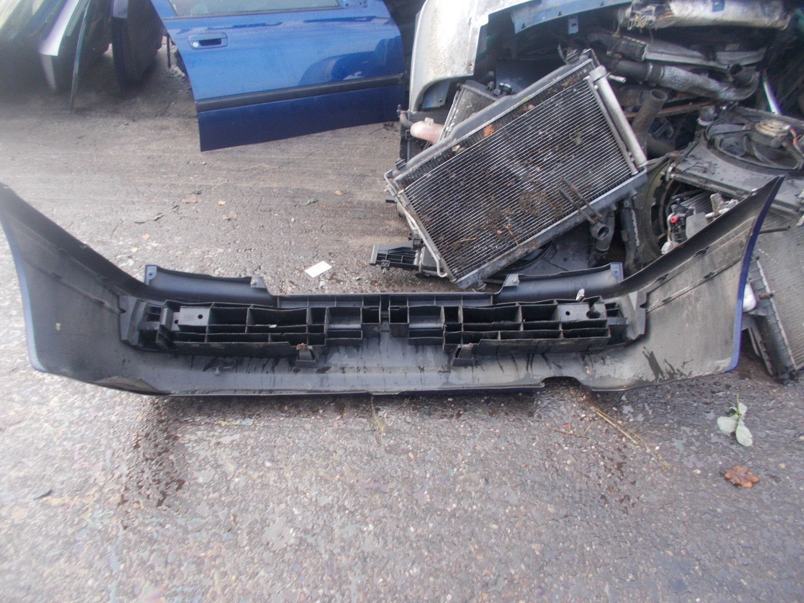 PEUGEOT 406 8B SALOON 1999-2003 FACELIFT REAR BUMPER BLUE