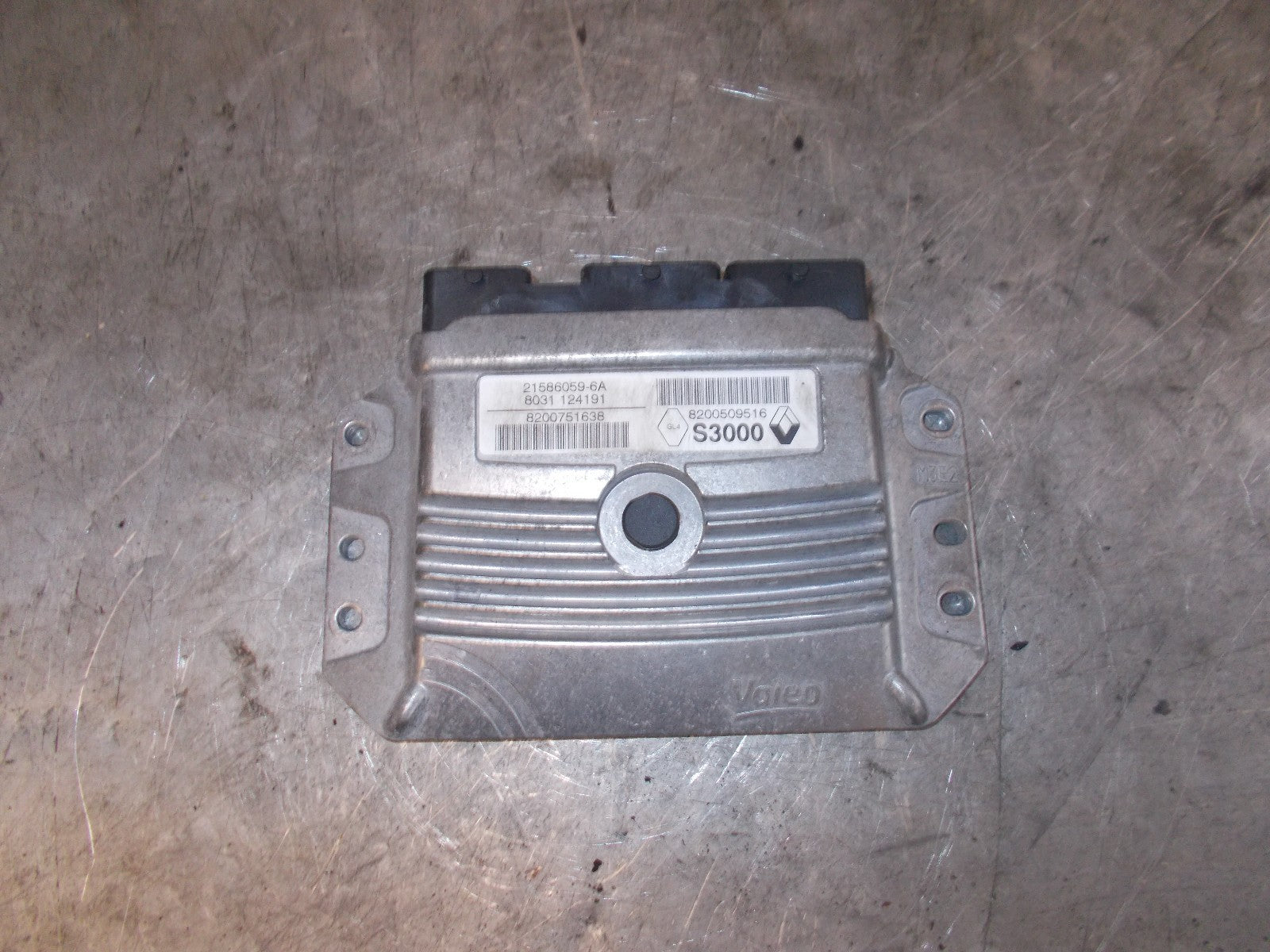 RENAULT MEGANE MK2 1.6 16V ENGINE CONTROL UNIT ECU MODULE 8200509516