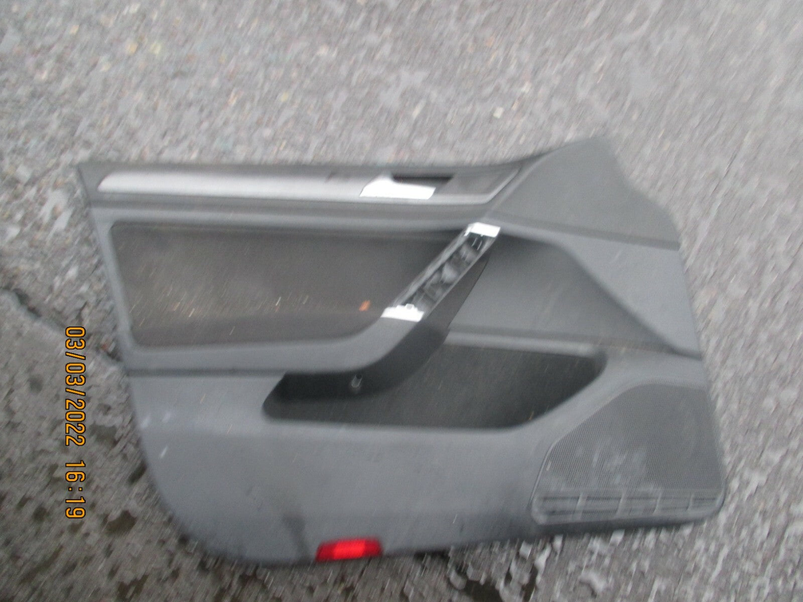 VOLKSWAGEN GOLF 2018 MK7 5DR NSF PASSENGER SIDE FRONT DOOR CARD