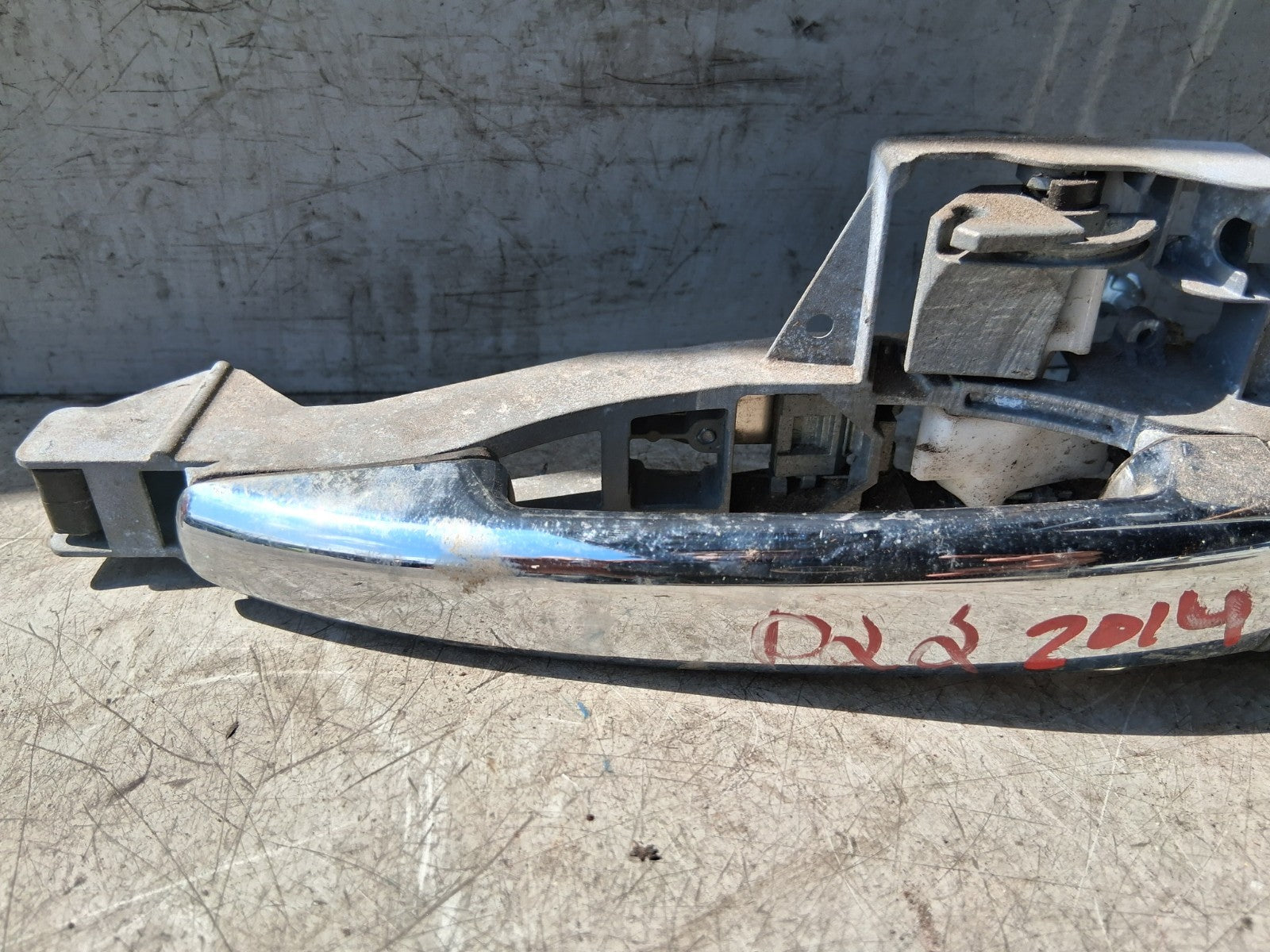 2011 CITROEN DS3 NSF PASSENGER SIDE FRONT LEFT EXTERIOR DOOR HANDLE 9684560080