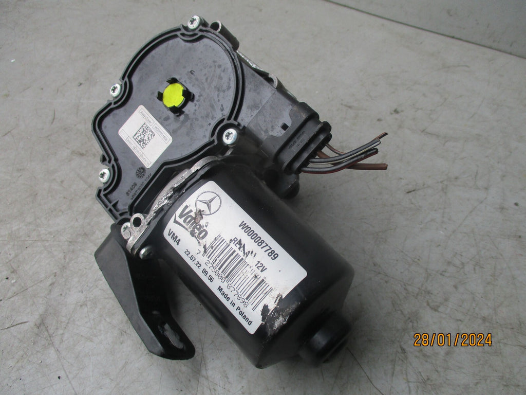 MERCEDES BENZ SPRINTER W907 2023 FRONT WIND SCREEN WIPER MOTOR W000087789