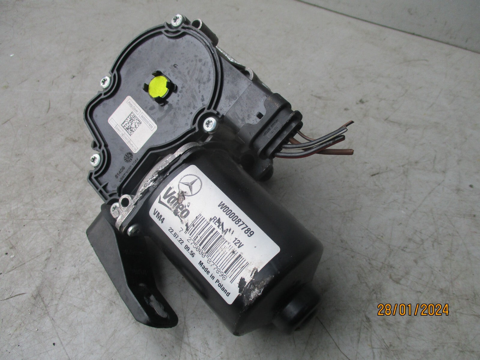 MERCEDES BENZ SPRINTER W907 2023 FRONT WIND SCREEN WIPER MOTOR W000087789